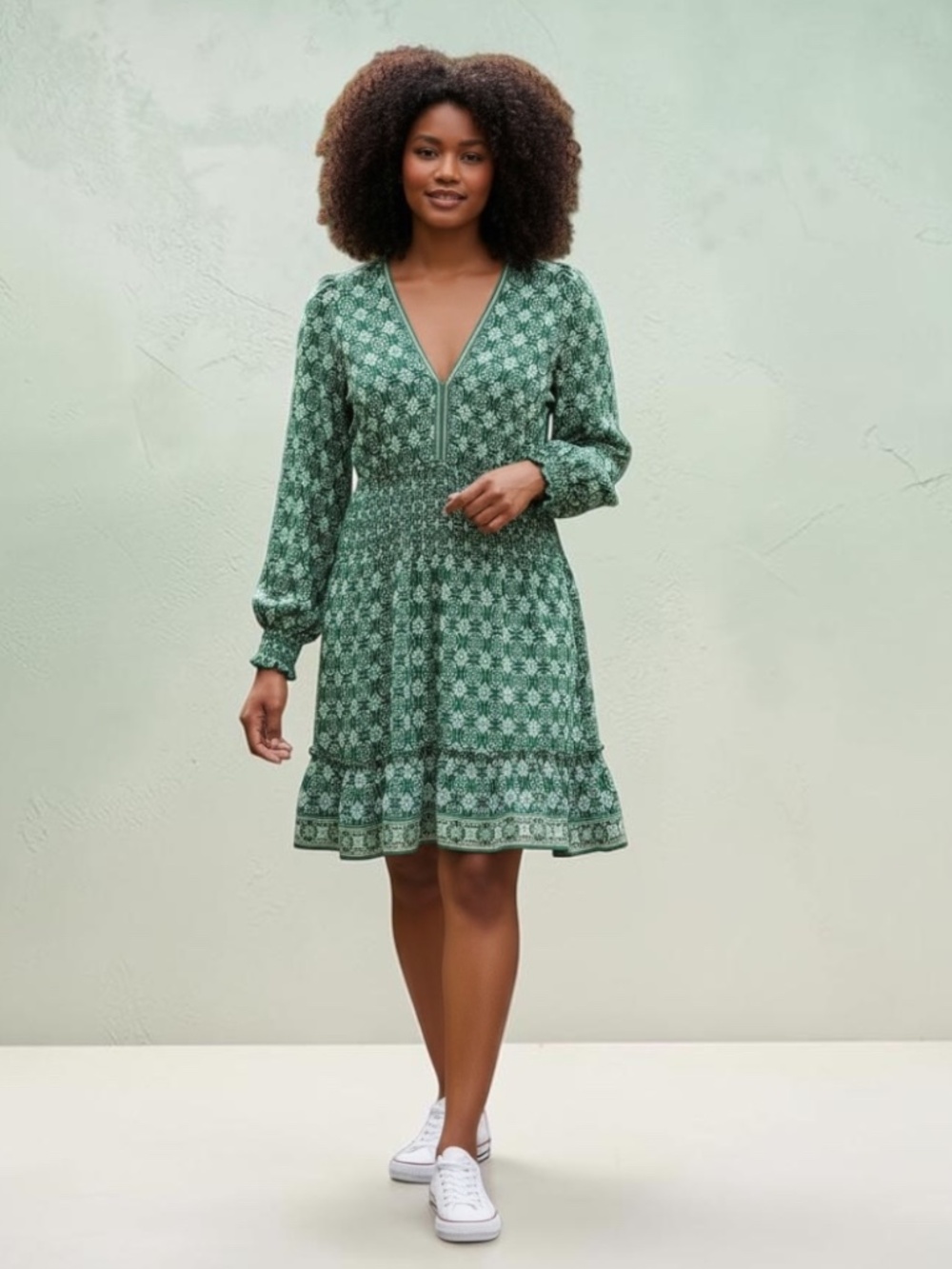 Max Studio Green Geo Floral Long Sleeve V-Neck Smocked Waist Mini Dress Size XL